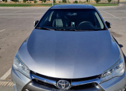 Toyota Camry 2016 года