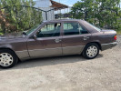 Mercedes-Benz E-Класс 1993 года