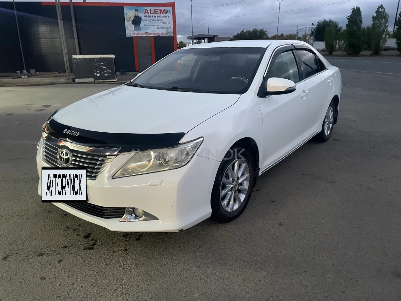 Toyota Camry, 2011