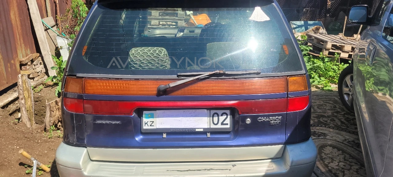 Mitsubishi Chariot, 1994