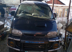 Mitsubishi Delica 1995 года