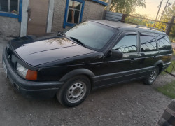 Volkswagen Passat 1990 года