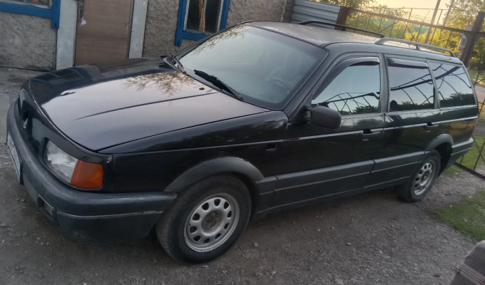 Volkswagen Passat 1990 года