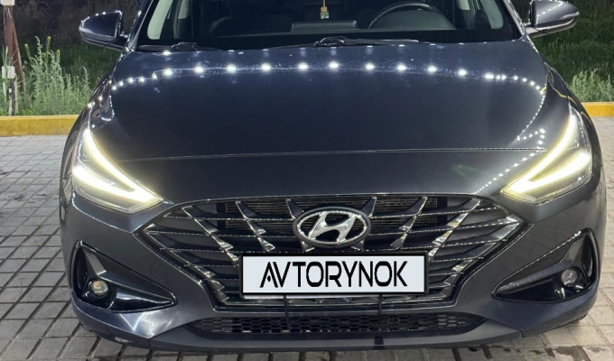 Hyundai i30 2023 года