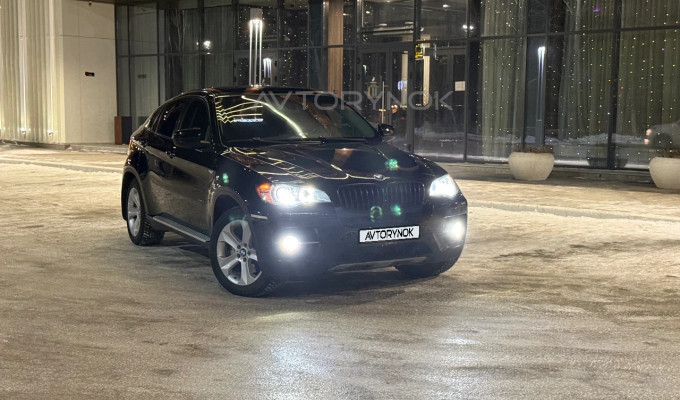 BMW X6 2010 года