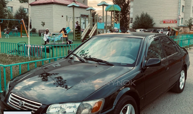 Toyota Camry 2001 года