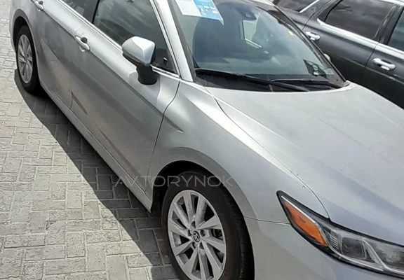 Toyota Camry 2022 года