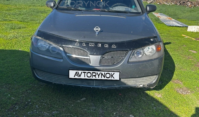 Nissan Almera 2003 года