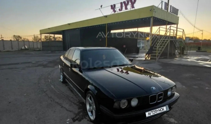 BMW 5 серия 1988 года