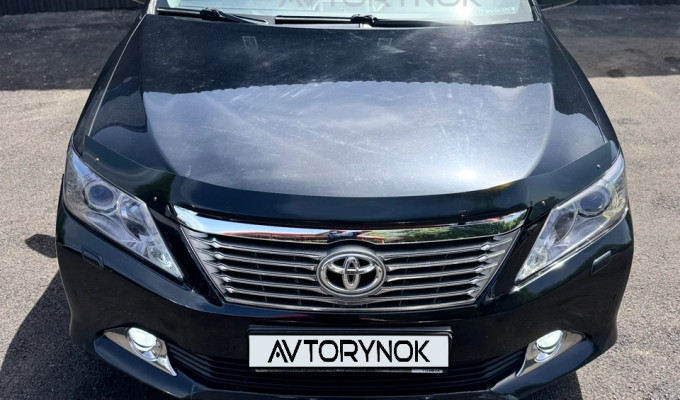 Toyota Camry 2012 года