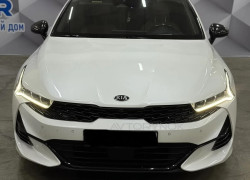 Kia K5 2021 года