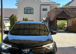 Toyota RAV4 2019 года