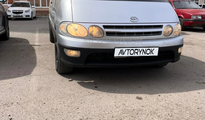 Toyota Estima 1996 года