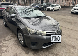 Toyota Corolla 2013 года