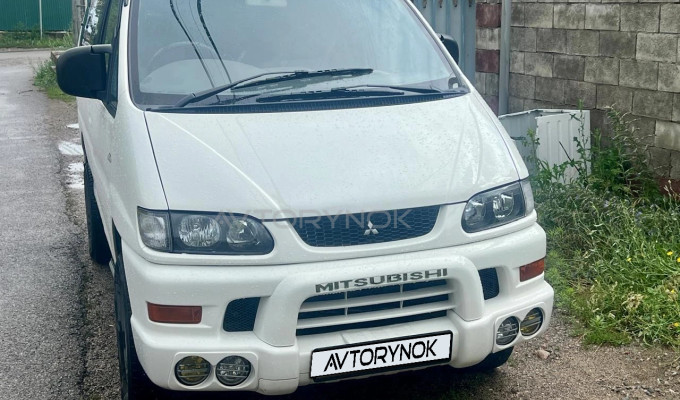 Mitsubishi Delica 1996 года