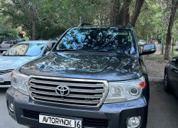 Toyota Land Cruiser 2012 года