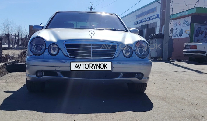 Mercedes-Benz E-Класс 1999 года