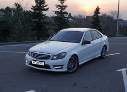 Mercedes-Benz C-Класс 2012 года