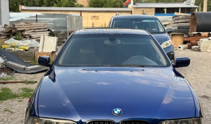 BMW 5 серия 1998 года
