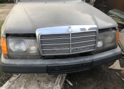 Mercedes-Benz E-Класс 1993 года