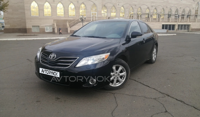 Toyota Camry 2011 года