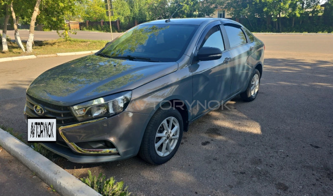 ВАЗ (Lada) Vesta 2020 года