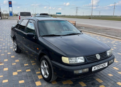 Volkswagen Passat 1993 года