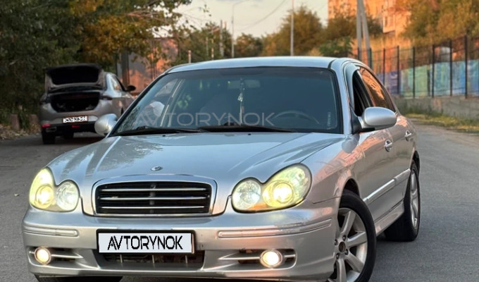 Hyundai Sonata 2003 года