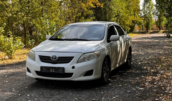 Toyota Corolla 2010 года