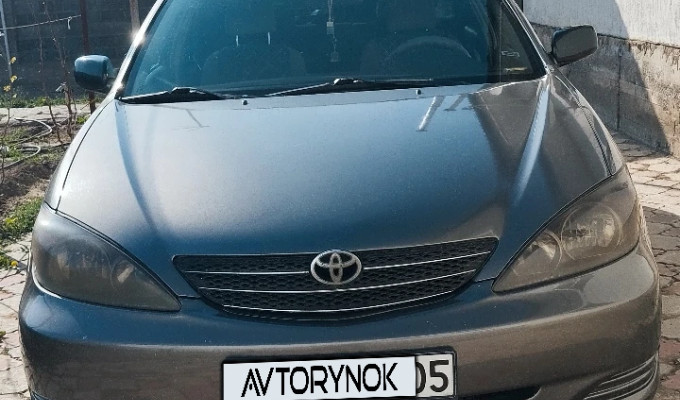 Toyota Camry 2003 года