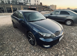 Toyota Camry 2006 года