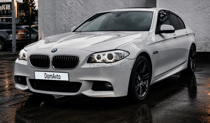 BMW 5 серия 2013 года