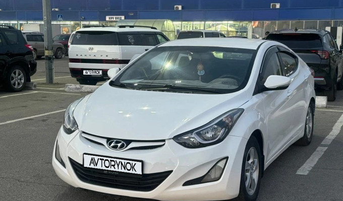 Hyundai Elantra 2015 года