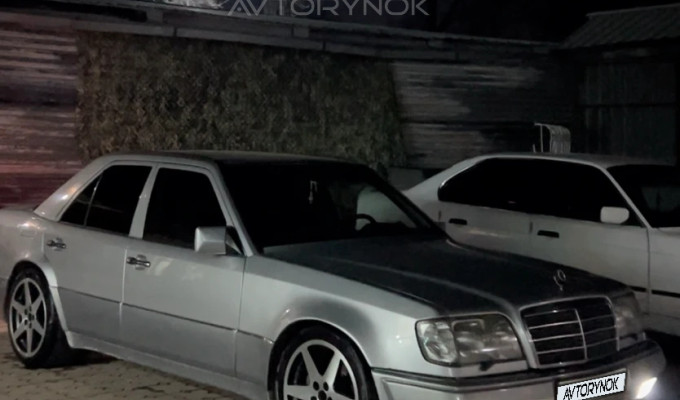 Mercedes-Benz E-Класс 1995 года