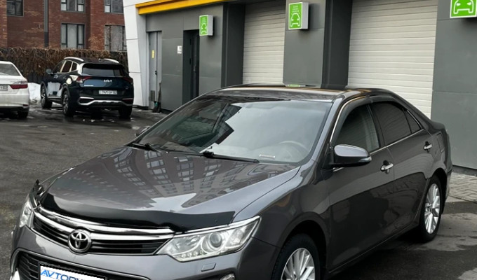 Toyota Camry 2014 года
