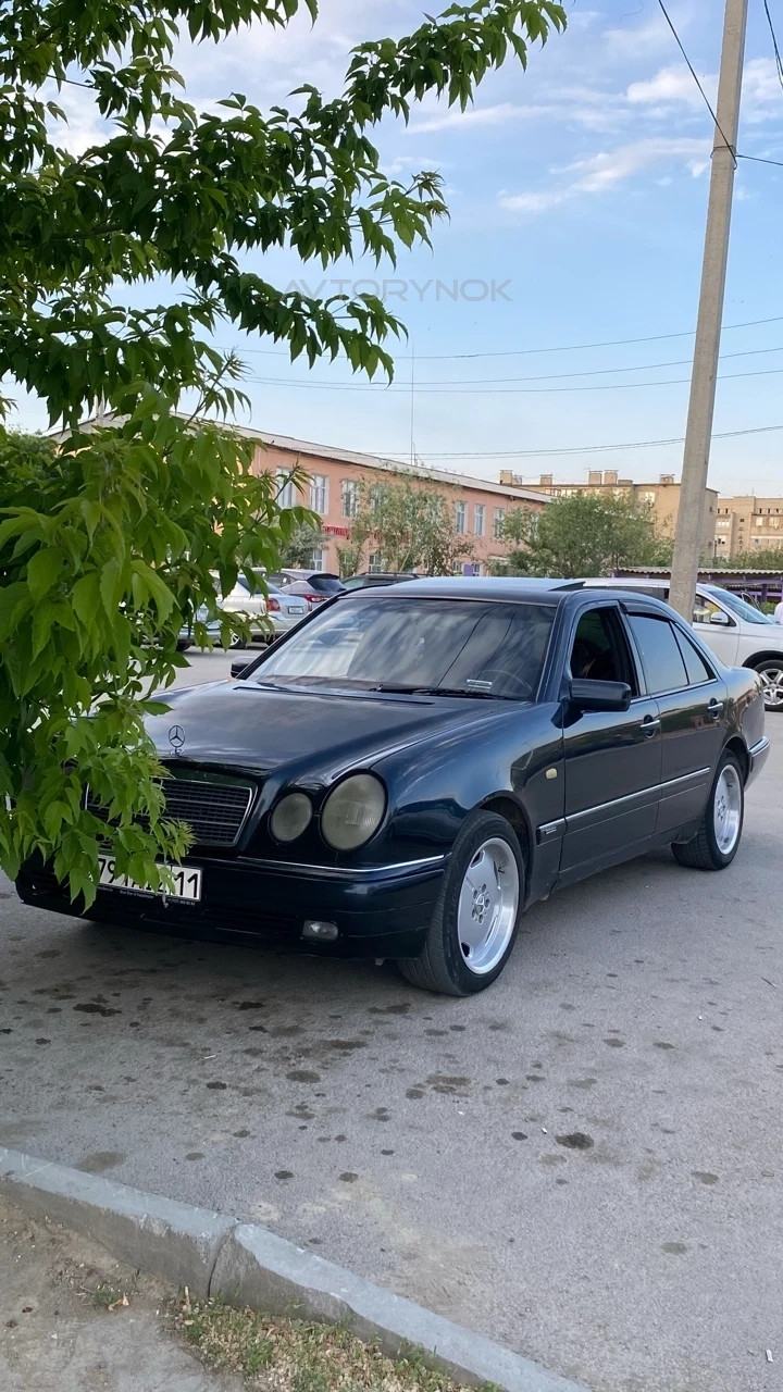 Mercedes-Benz E-Class, 1995