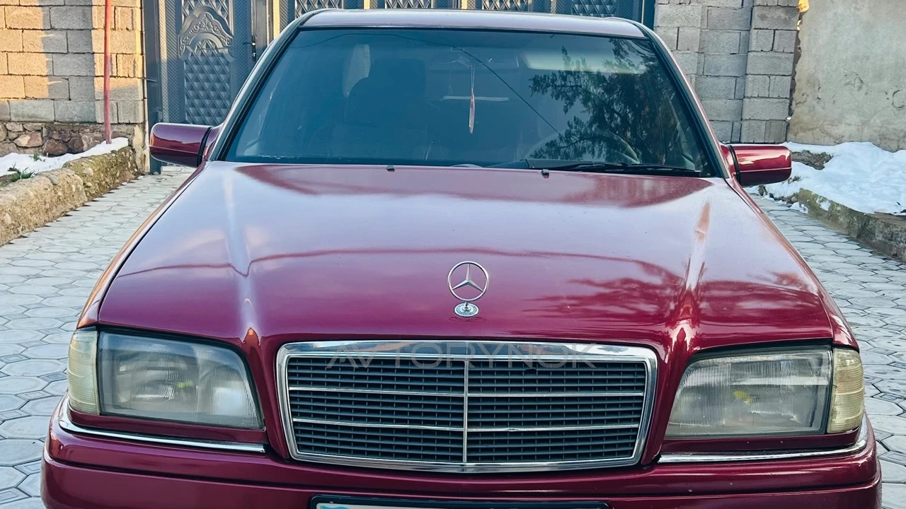 Mercedes-Benz C-Class, 1993