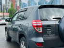 Toyota RAV4 2010 года