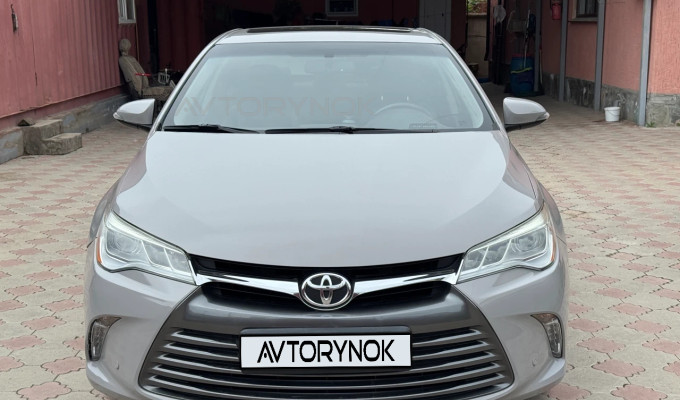 Toyota Camry 2017 года