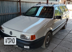 Volkswagen Passat 1992 года