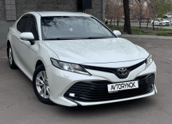 Toyota Camry 2019 года