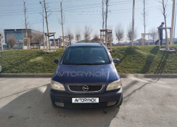 Opel Zafira 2000 года