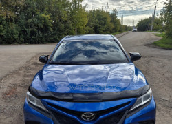 Toyota Camry 2020 года