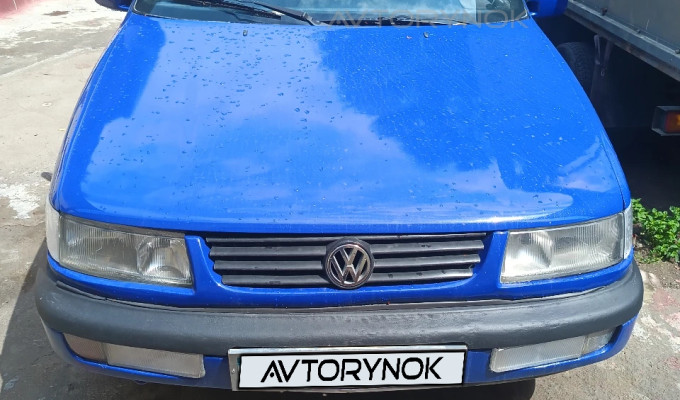 Volkswagen Passat 1993 года