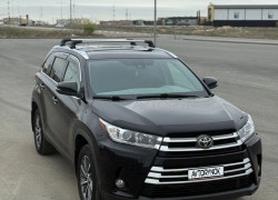 Toyota Highlander 2019 года