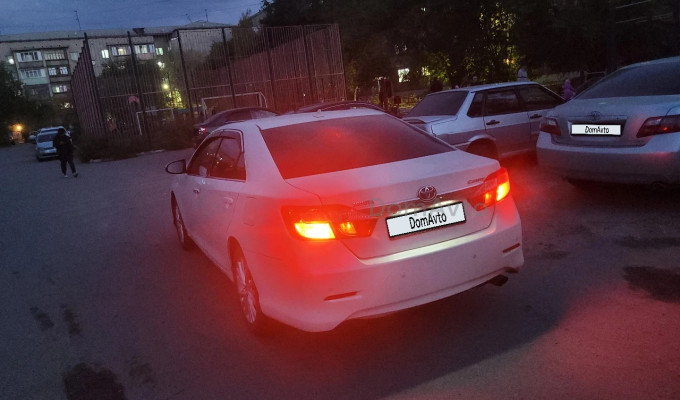 Toyota Camry 2013 года
