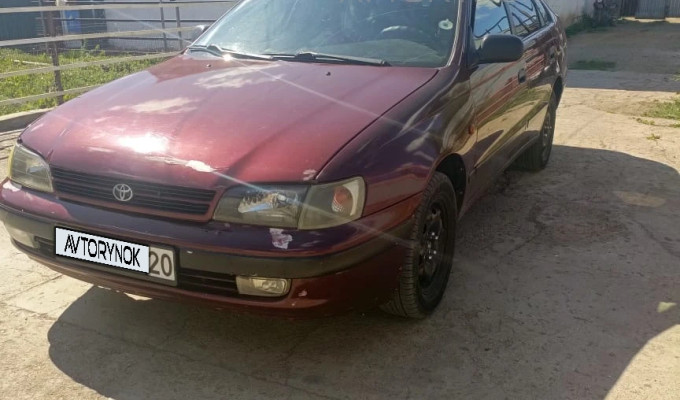 Toyota Carina E 1995 года
