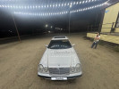 Mercedes-Benz E-Класс 1995 года