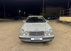 Mercedes-Benz E-Класс 1995 года