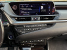 Lexus ES 2019 года
